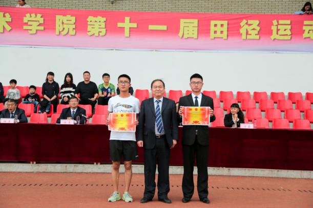 QW4A8713-2