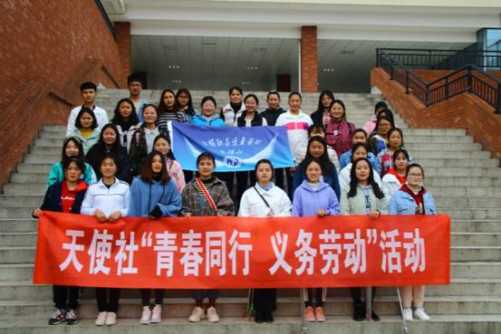 AC22F85CCA4422919CB7DD7E49443032