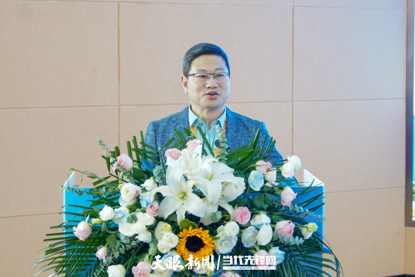 1727005832276644.jpg 栾雁.jpg